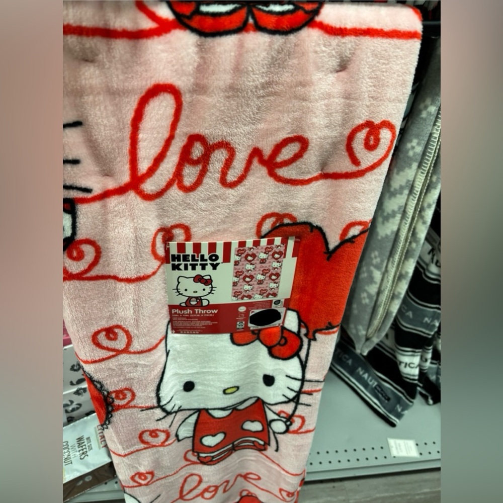 Hello kitty valentines blanket